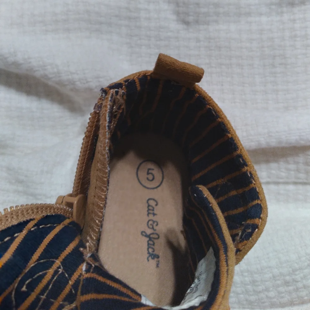 Cat & Jack toddler tan boot